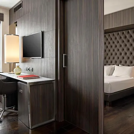 Hyatt Centric 호텔